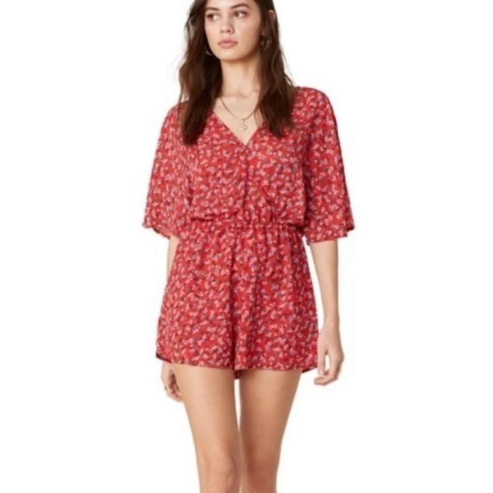 BB DAKOTA RED PRINT LEAVE IT TO FATE ROMPER BY STEVE MADDEN XS